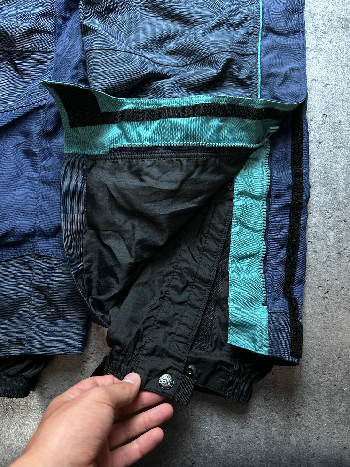 Nike ACG Ski Pants Vintage 00s Nylon Waterproof