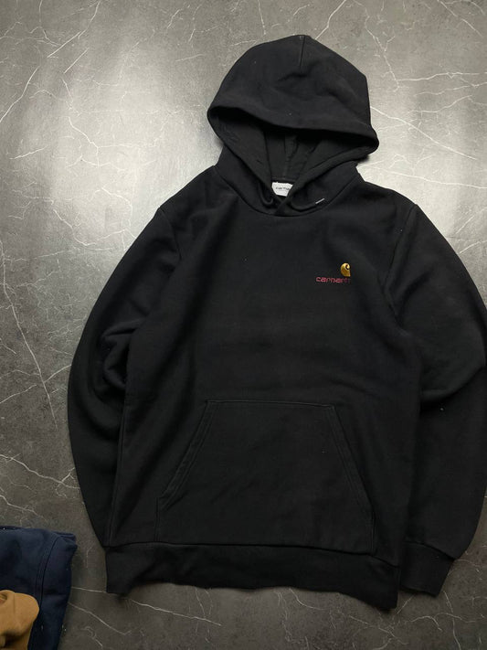 Carhartt black hooded sweatshirt small embroidered logo and front kangaroo pocket.