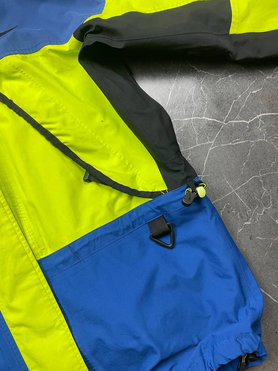 Nike ACG hooded jacket blue and neon green colour block design, Gore-Tex material.