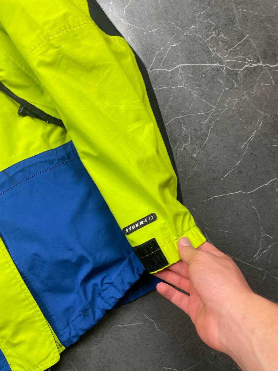 Nike ACG hooded jacket blue and neon green colour block design, Gore-Tex material.