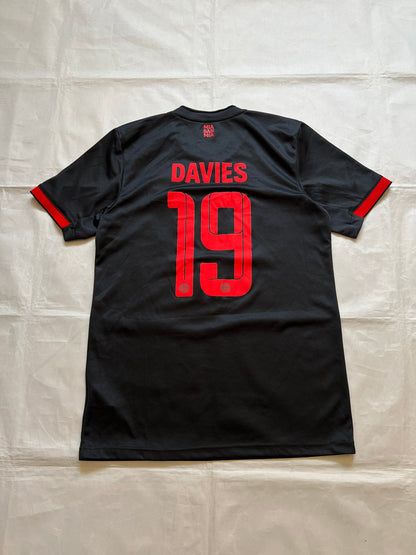 Adidas Bayern Munich black football shirt with red trim, player Davies #19 print, lightweight fabric.