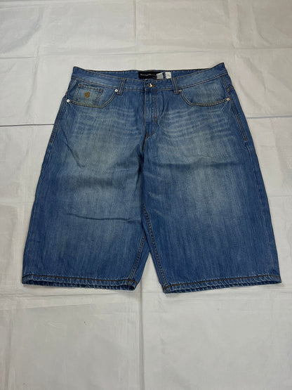 Rocawear blue denim shorts W38 five-pocket design with embroidered back pockets and branded label.