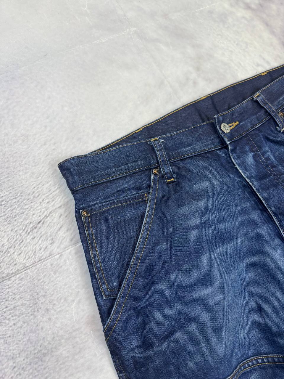G-Star Raw blue denim 5620 3D Loose jeans with branded button and back patch.