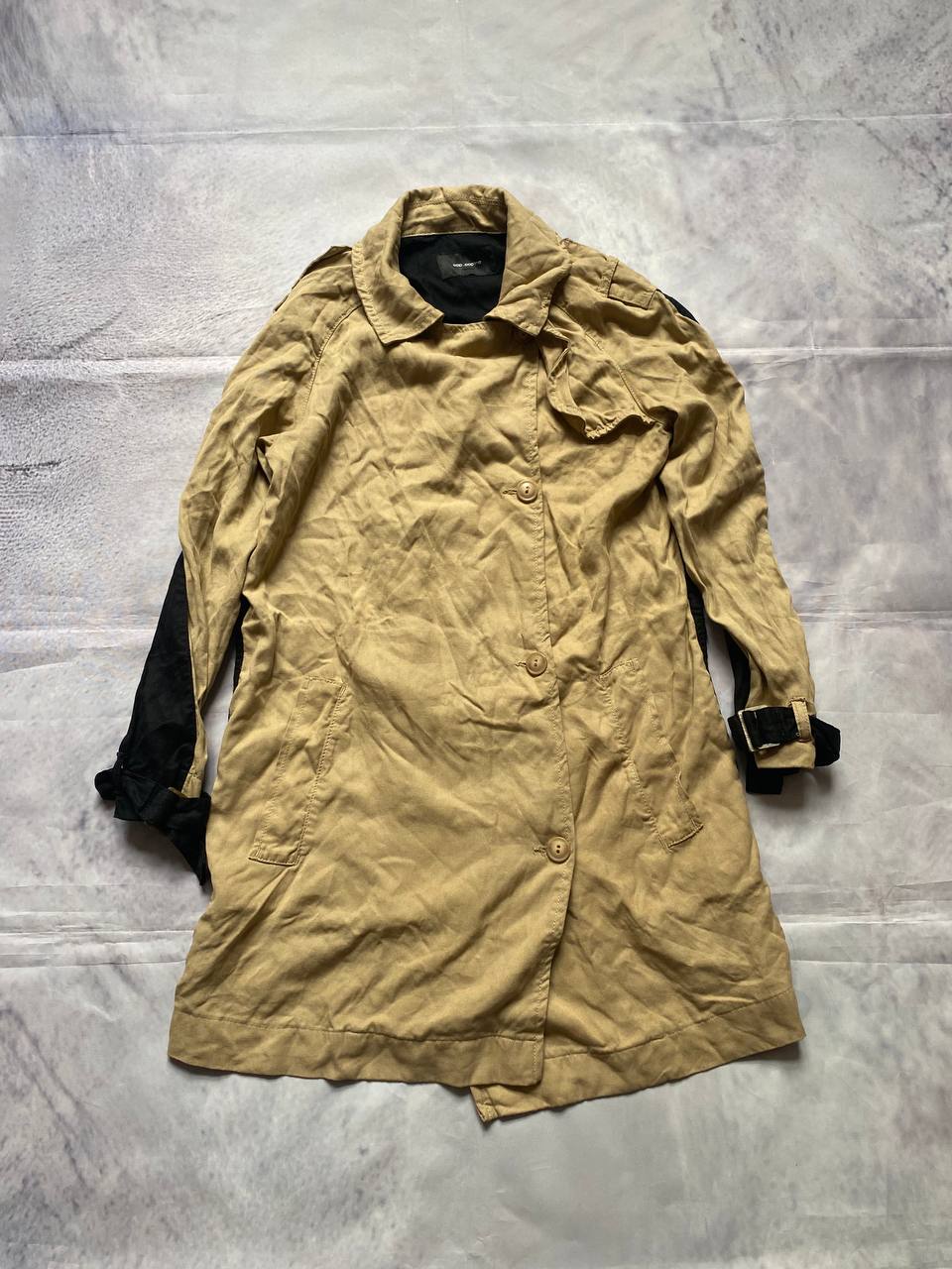 Cop.Copine beige and black trench coat, 100% Lyocell, button closures, adjustable sleeve straps.