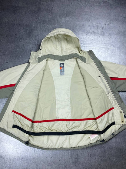 ACG Vintage 00S Jacket Outdoor Waterproof  SIZE Medium  Mens/Hommes