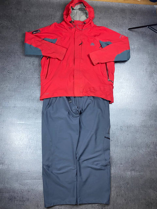 ACG Costume Pants + Jacket Vintage 00s Size XLarge