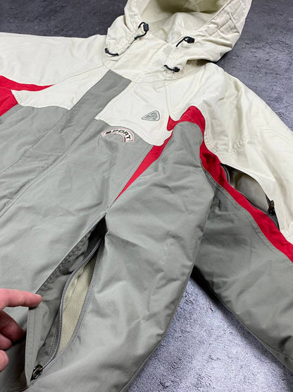 ACG Vintage 00S Jacket Outdoor Waterproof  SIZE Medium  Mens/Hommes