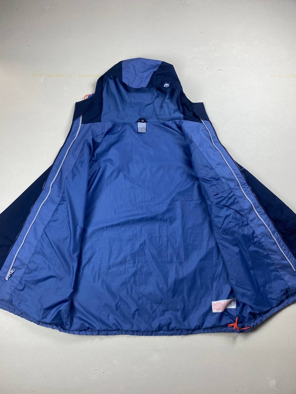 TN Vintage 00s Light Jacket Logo Raincoat Nylon Size Medium